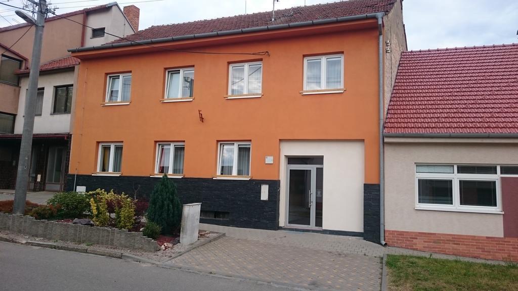 Penzion Klimes Hustopeče Exterior foto